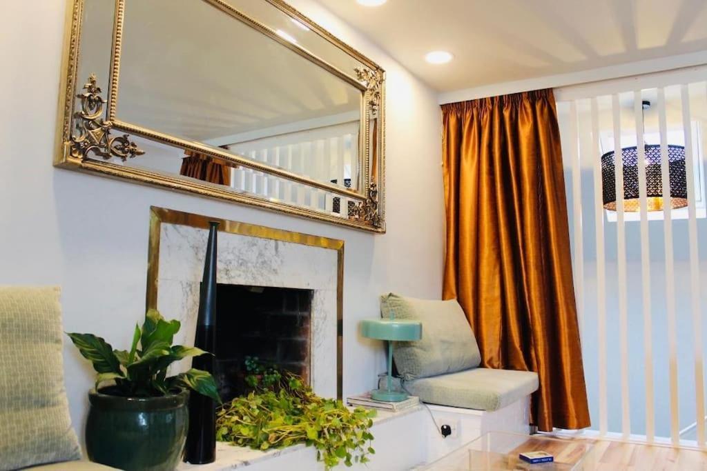 Paris Rooftop Studio At The Residence, Bantry Zewnętrze zdjęcie